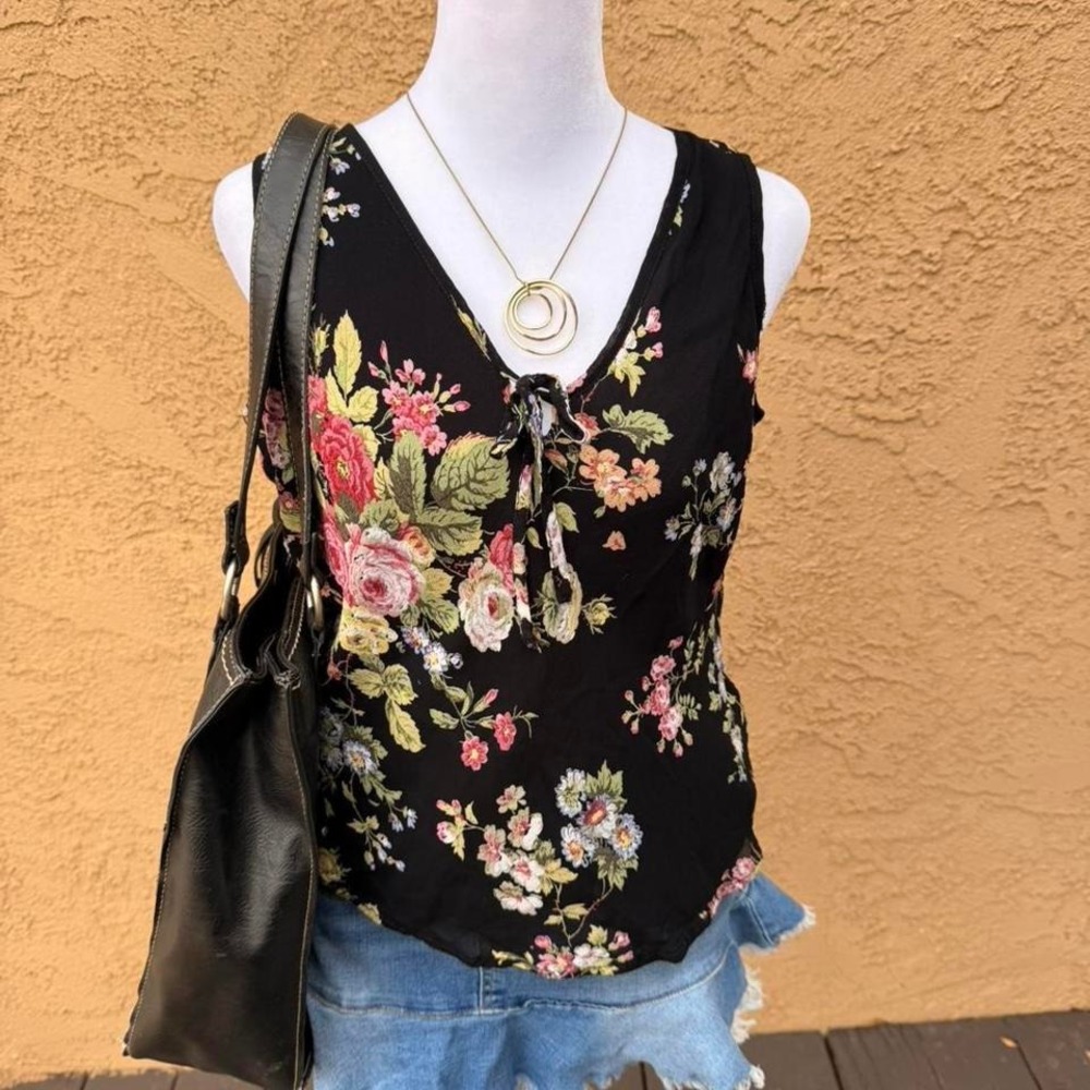 Black vintage floral feminine tank top